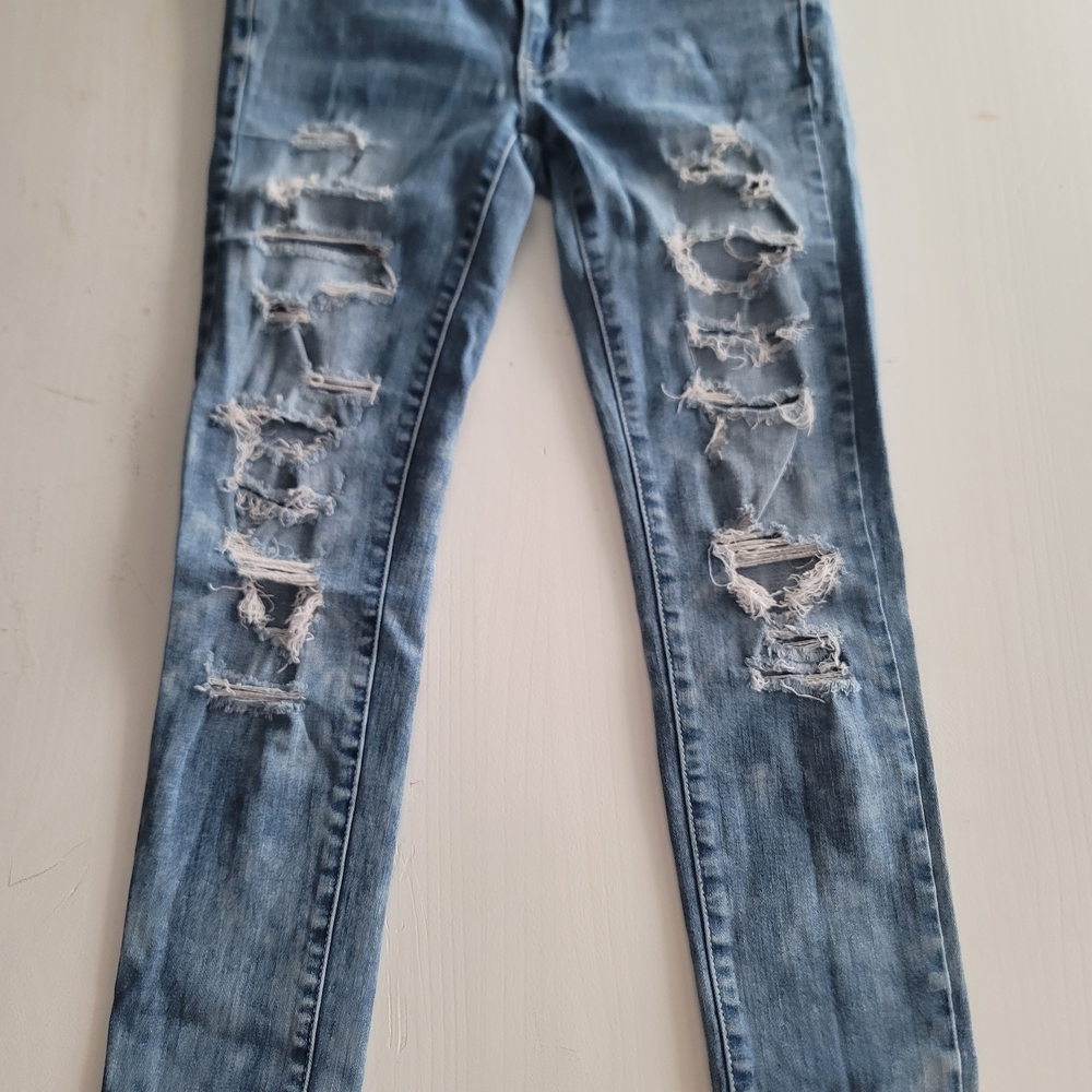 American Eagle Outfitters Distressed Skinny Jeans Size 4